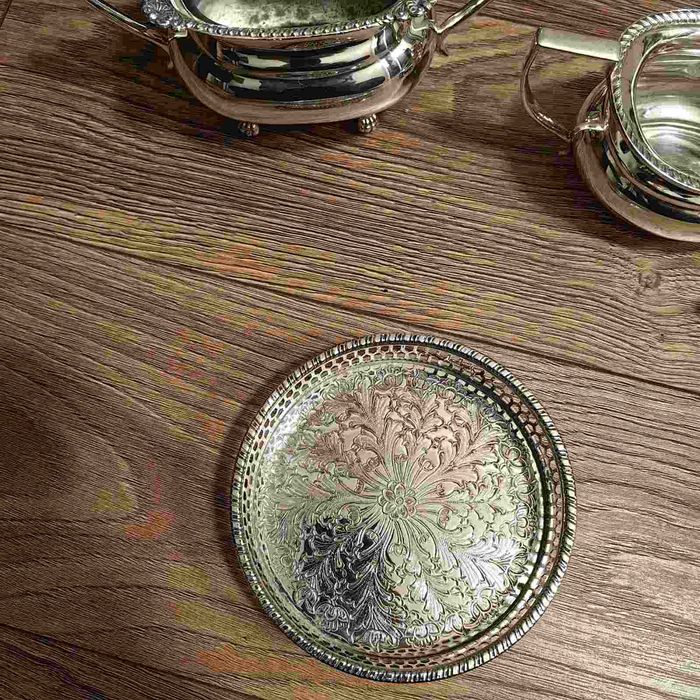 Красив антикварен к-т производство на Roberts & Belk Ltd и Viners