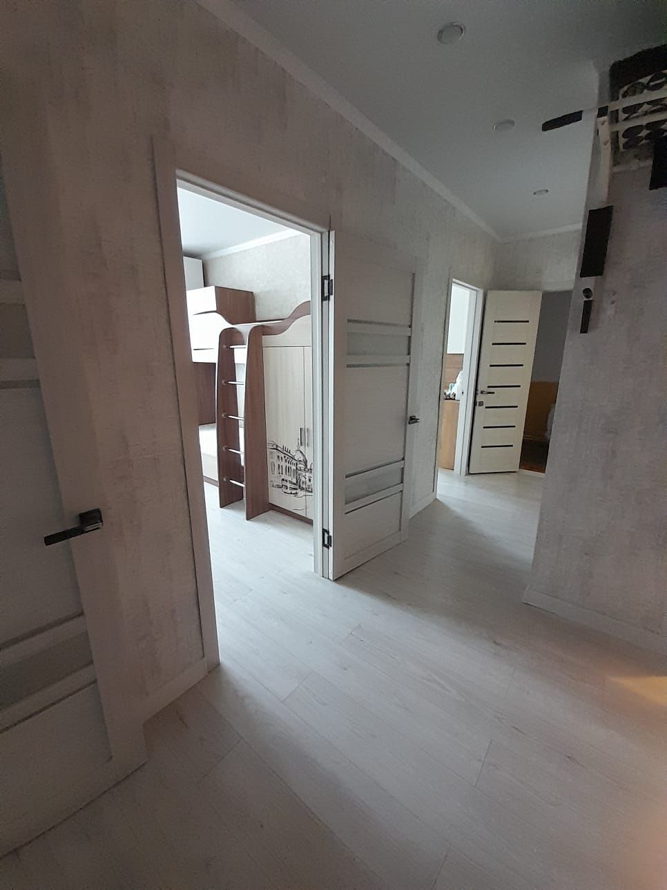 Продам 2комнатную новостройку 68кв.
