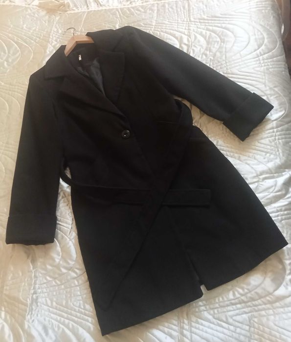 Vând palton din lână