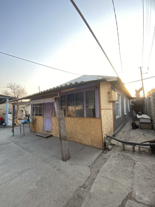 Продается участок . Старый дом