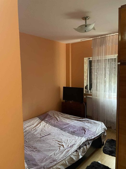 Închiriez apartament 2 camere,micro 17