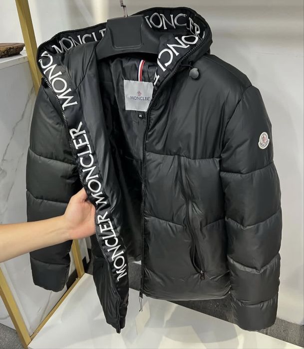 Монклер куртка зимний