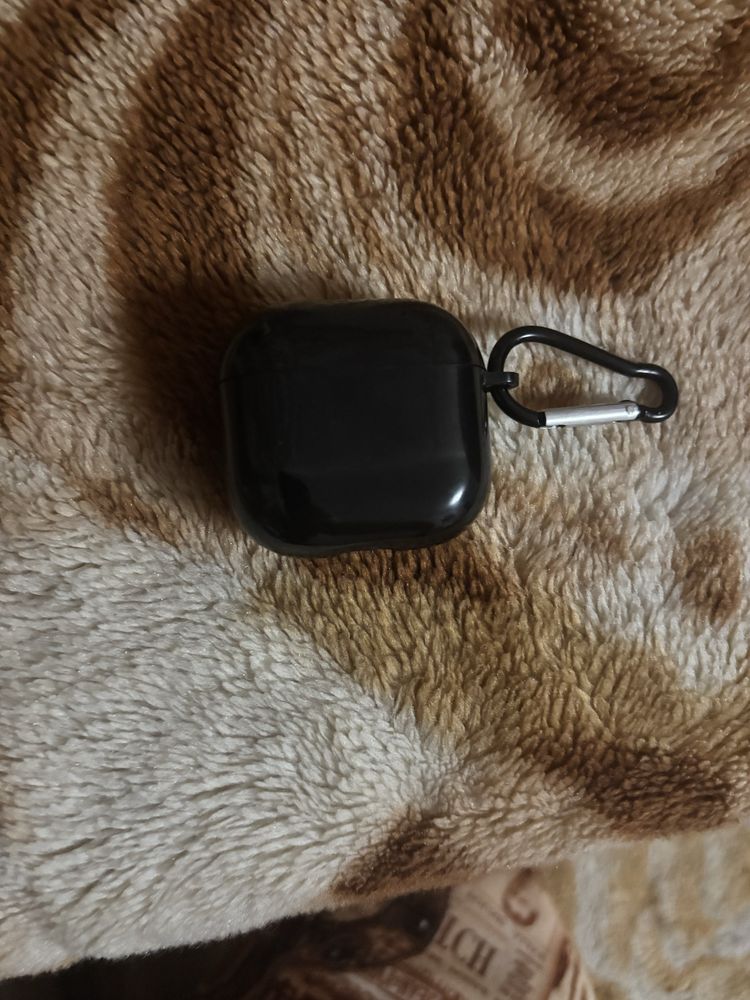 Airpods 4 в отличном состоянии