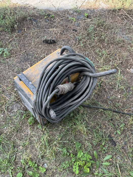 Продам сварку тяжелая медная PIT 220/380