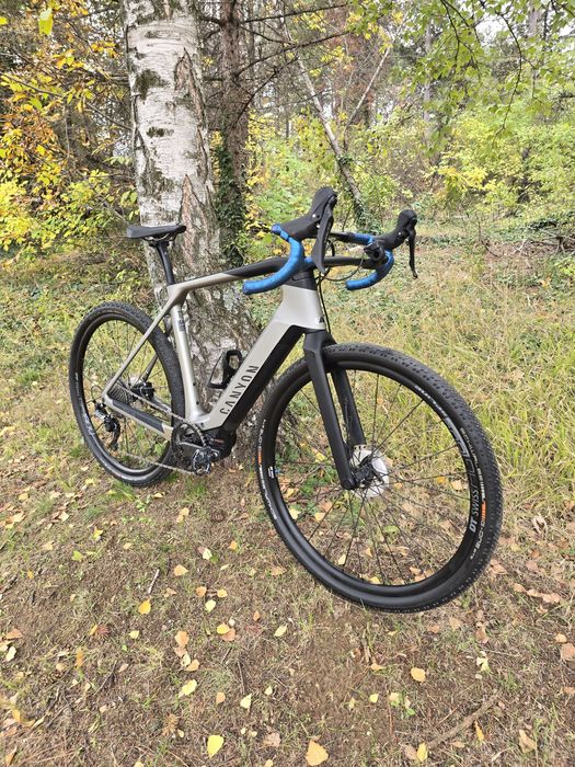 Карбонов електрически гравел велосипед Canyon bosch performance cx