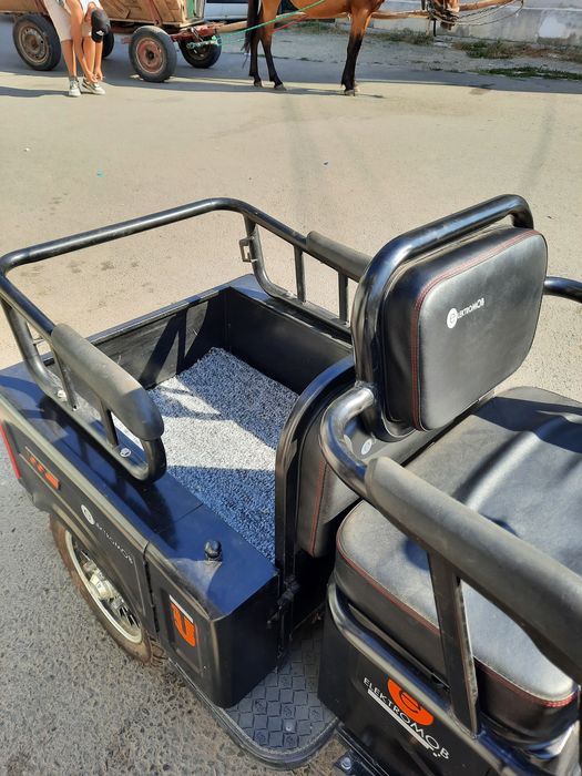 Tricicleta Electromobil