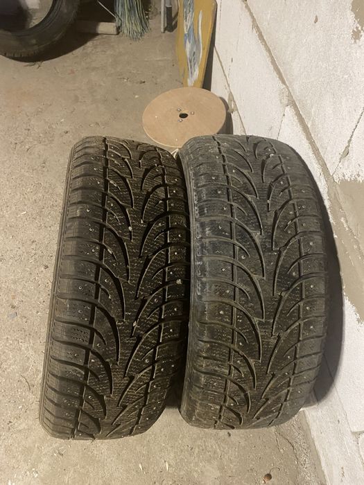 Продам резину 215/55/17 зима