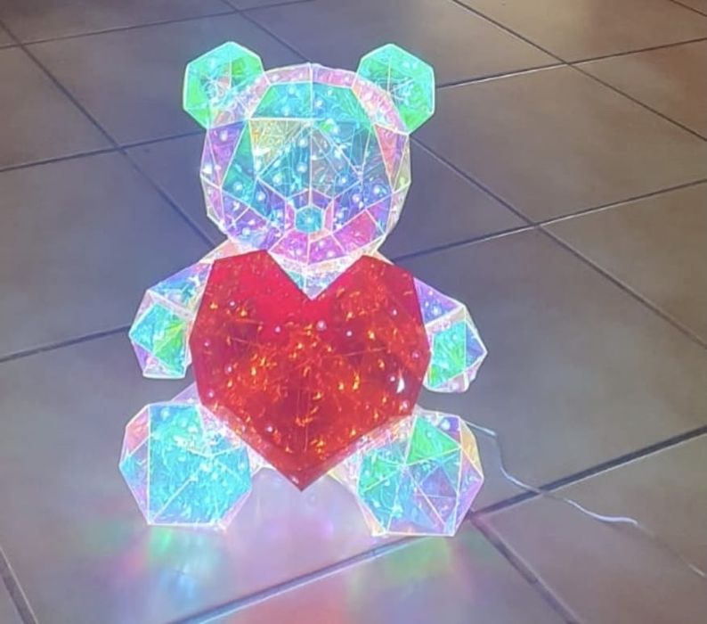 Ursuleț IubiBear îndrăgostit cu luminițe colorate, 40 cm
