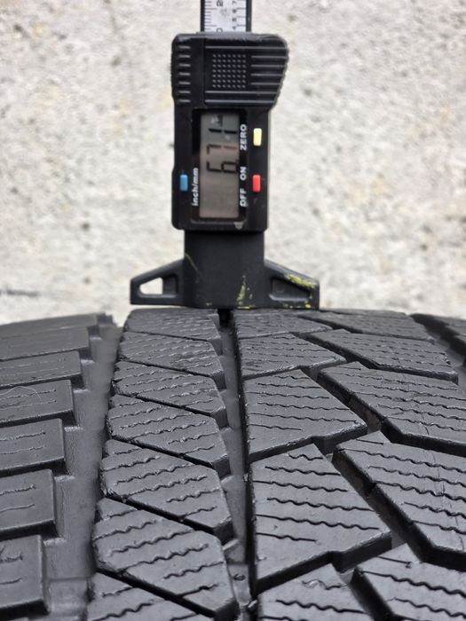 Vând patru anvelope de iarna continental 225  45 18  dot 1223