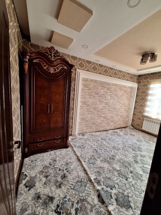 Sebzor 45 dom 3 xonali 4- etaj kvartiraga beriladi oilaga