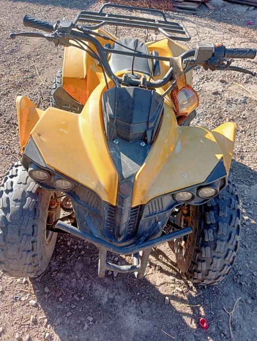 Vând sau schimb atv semiautomat 125