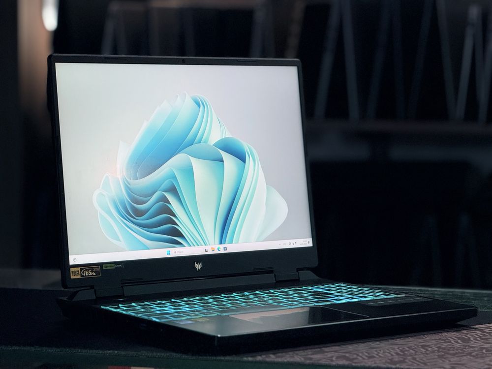 Acer Predator RTX-4060 8GB i9-13900HX 55-kun ishlagan