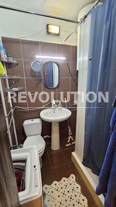 Тристаен апартамент в центъра на Варна!