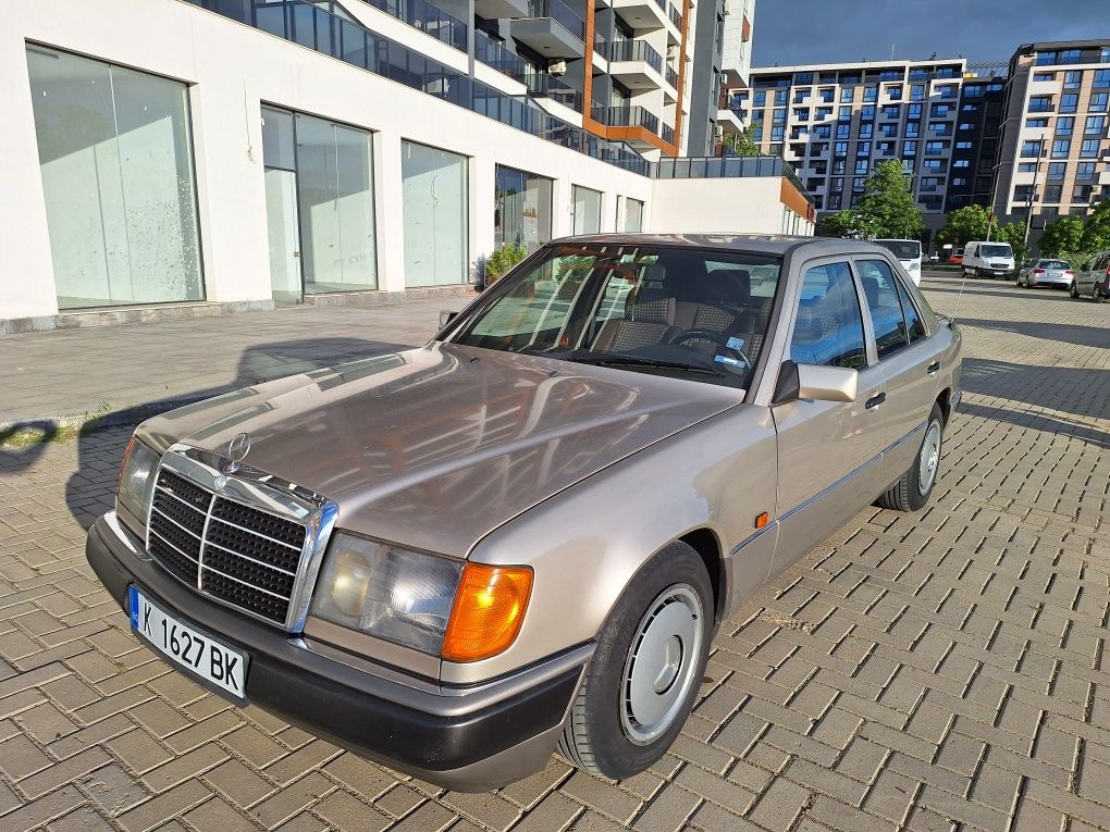 MERCEDES W124 / 250D