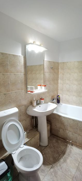 Închiriez apartament 2 camere