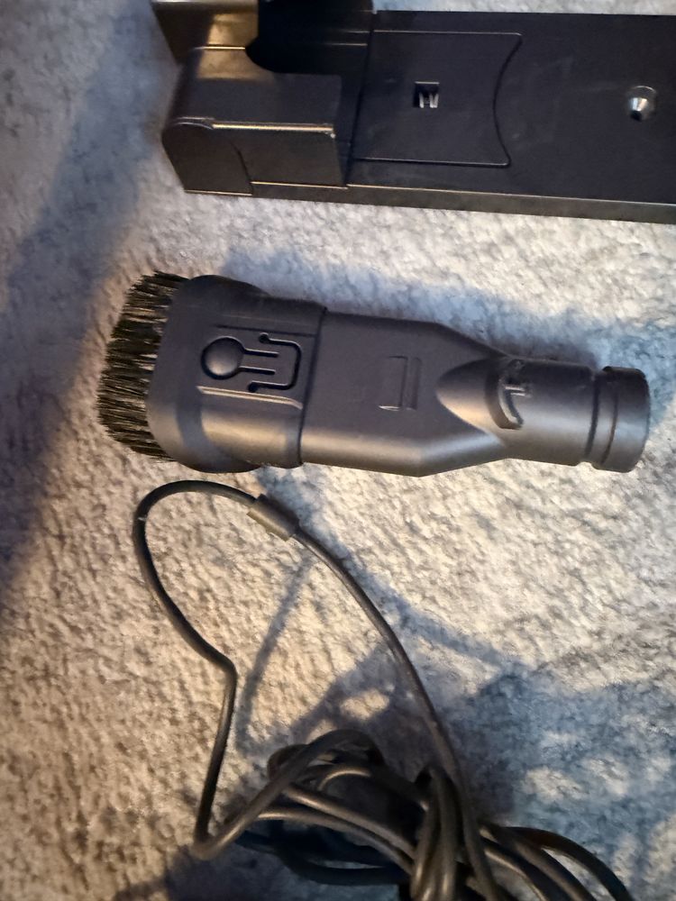 Aspirator dyson v7 motorhead impecabil