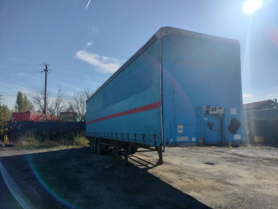 Schmitz Cargobull DA06 cu prelata Prelata cu lift hidraulic