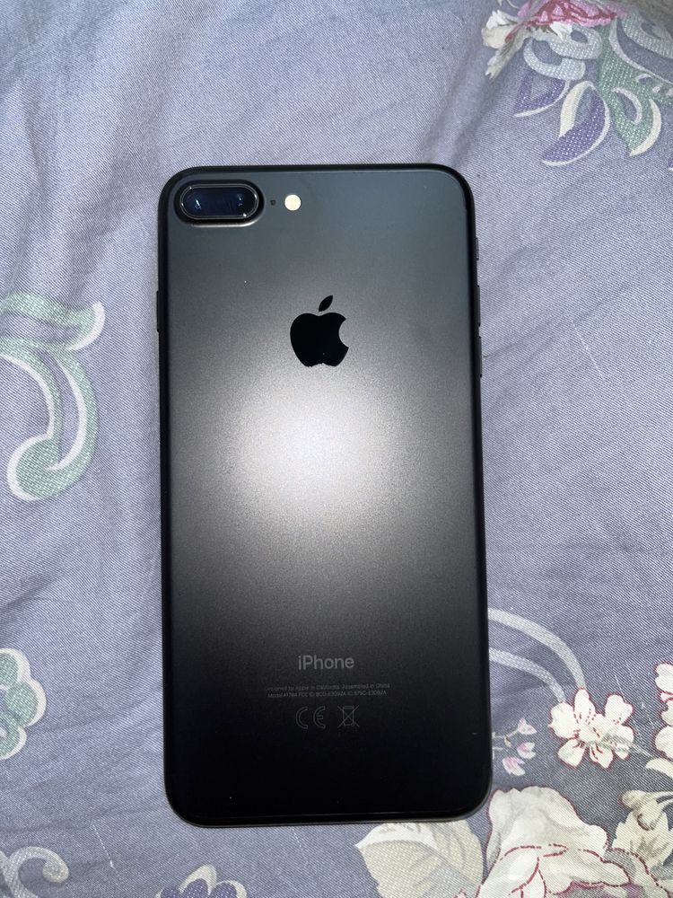 Продам iPhone 7 Plus