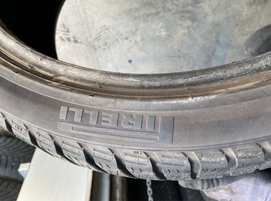 Anvelope M+S 275 35 21 Pirelii