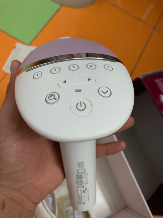 PHILIPS LUMEA Prestige bri954