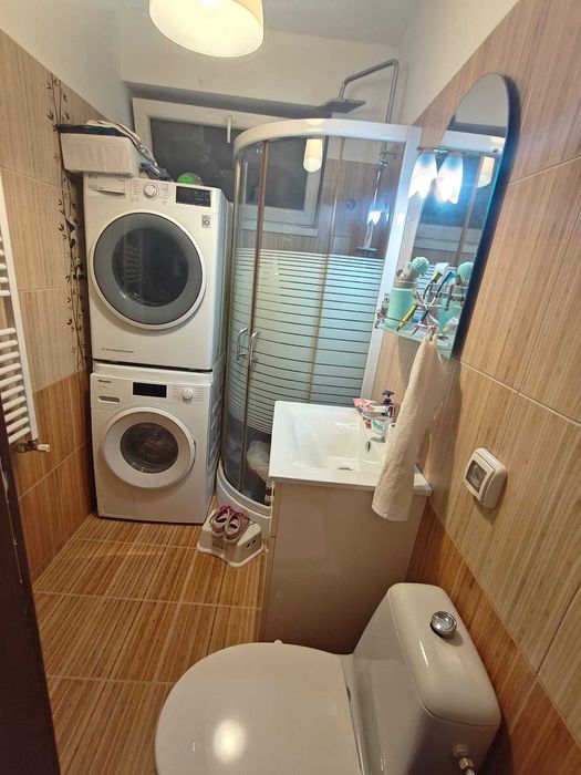 vand Apartament 3 camere cu loc parcare inclus in cost, sector 2