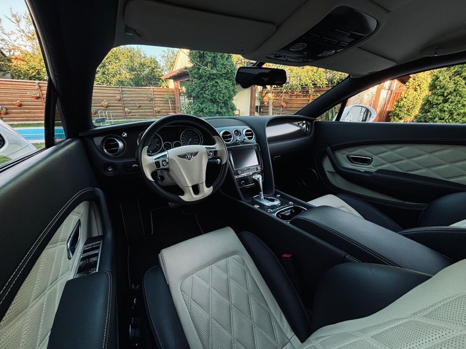 Bentley Continental GT V8 4.0 Bi-turbo 4x4 - UȘOR AVARIAT