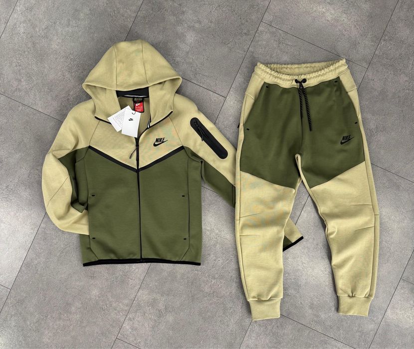 Памучни детски екипи Nike Tech Fleece