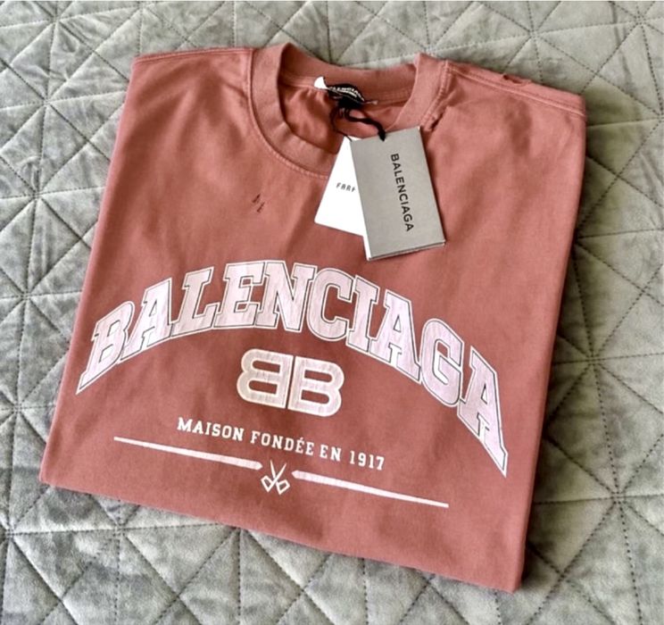 Дамска тениска balenciaga