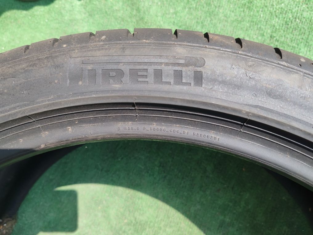 255 40 21 vara Pirelli