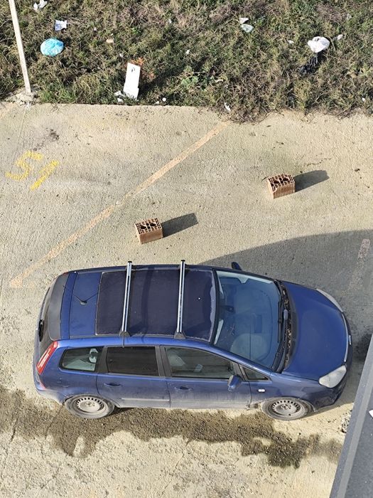 Vând Ford cmax din 2008