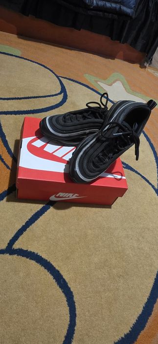 Маратонки  Nike чисто нови  номер 36