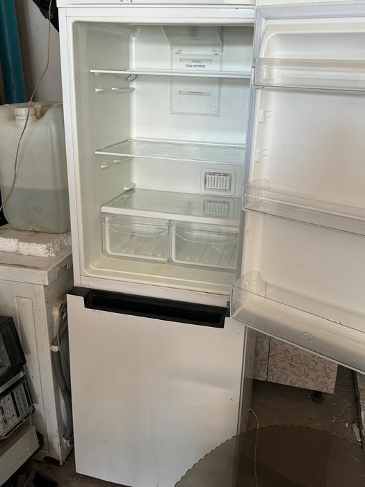 Продам  холодильник