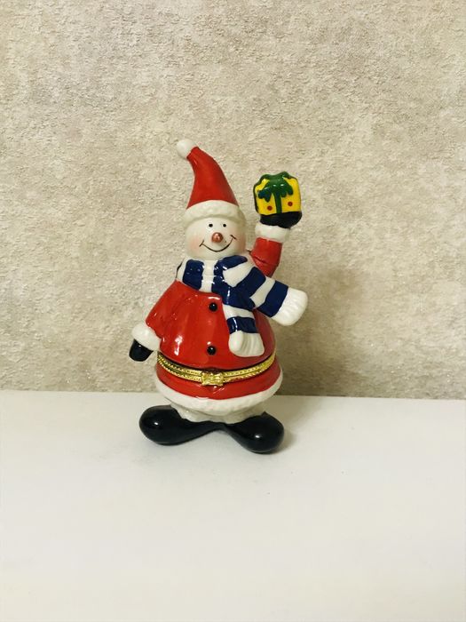 Сувенир снеговик  фарфор 12 см