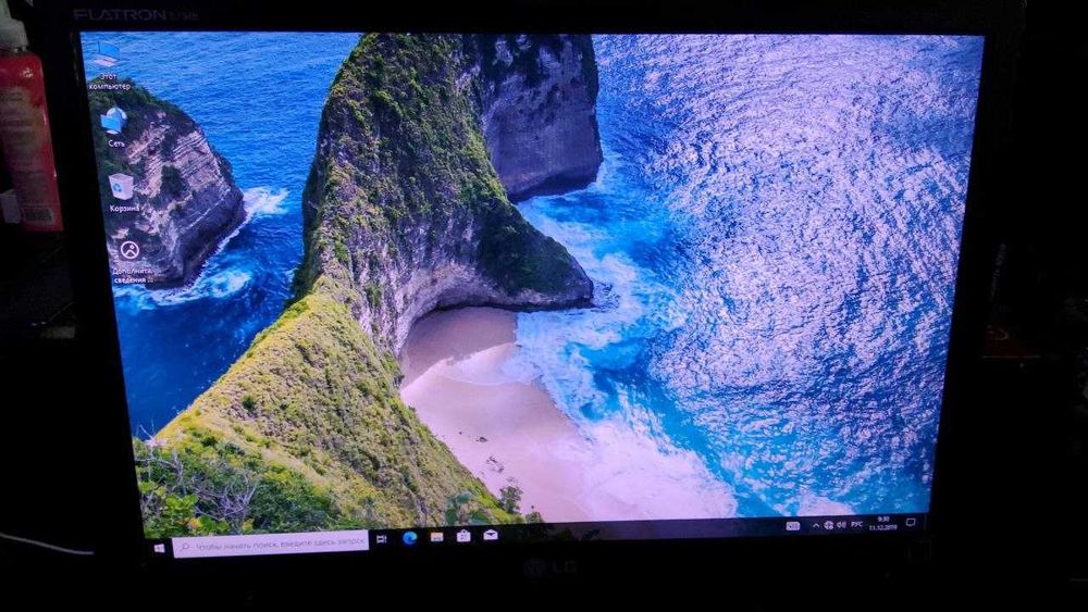 Продаю Монитор LG E1948 в хорошем состоянии