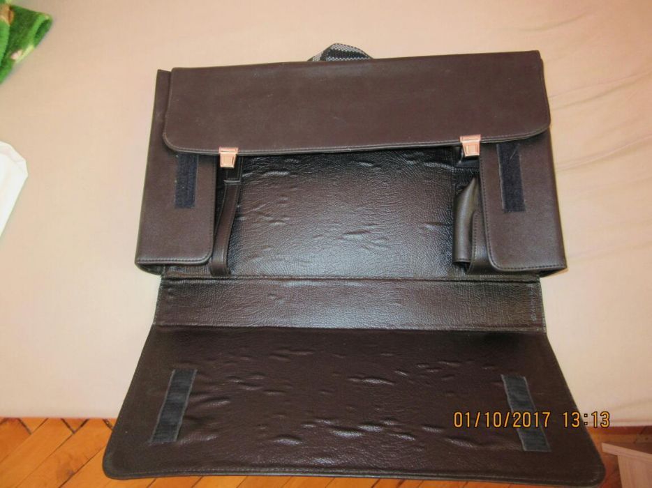 Нова твърда чанта за документи