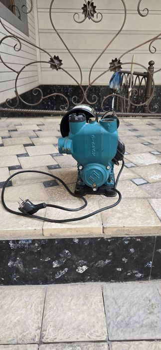 Продаётся водиной насос состояние отличной