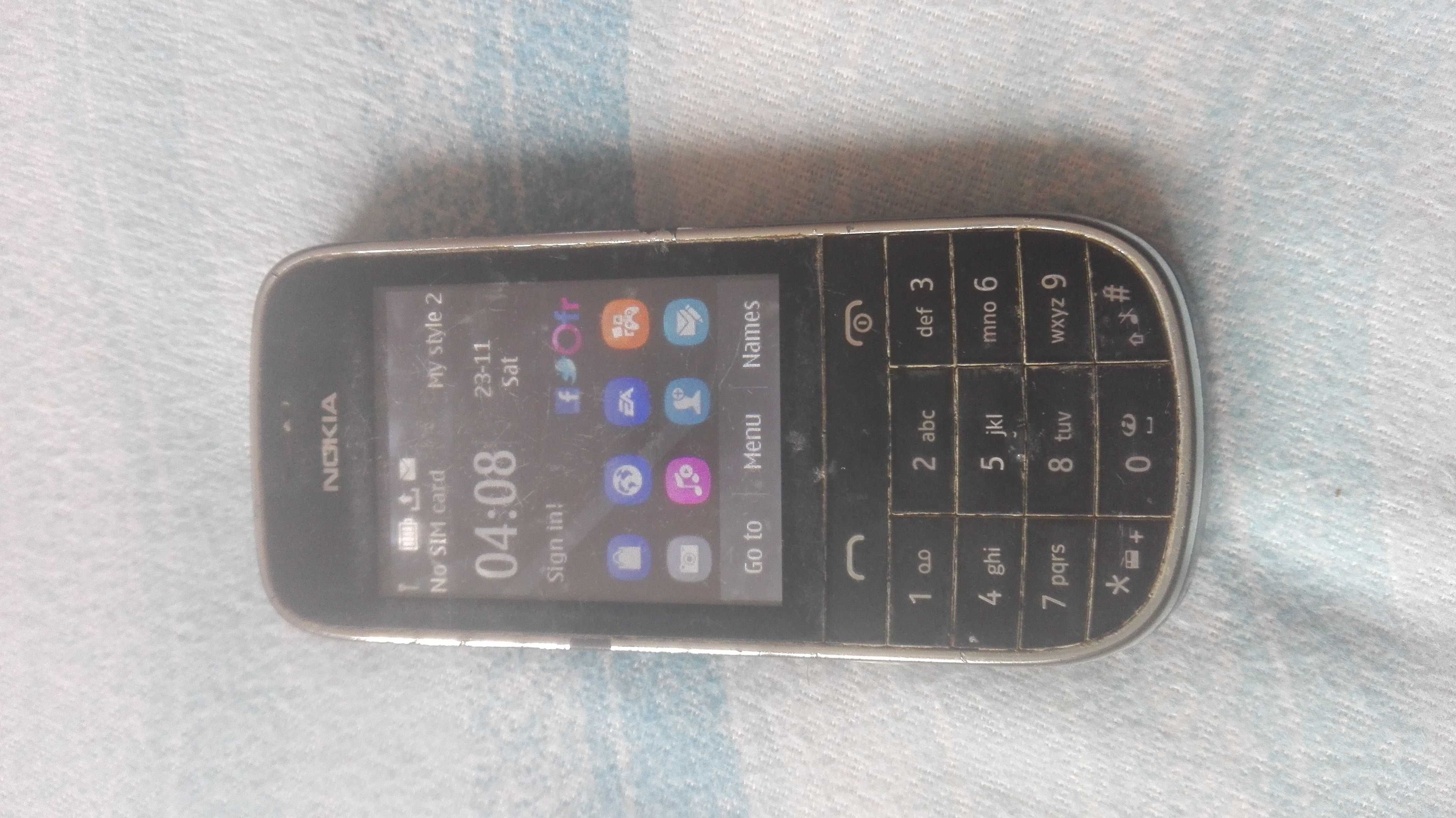 Telefon Nokia 203 funcțional de colecție