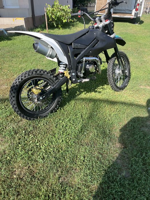 Vand sau schimb cross 140cc Kxd cu sportiva A1