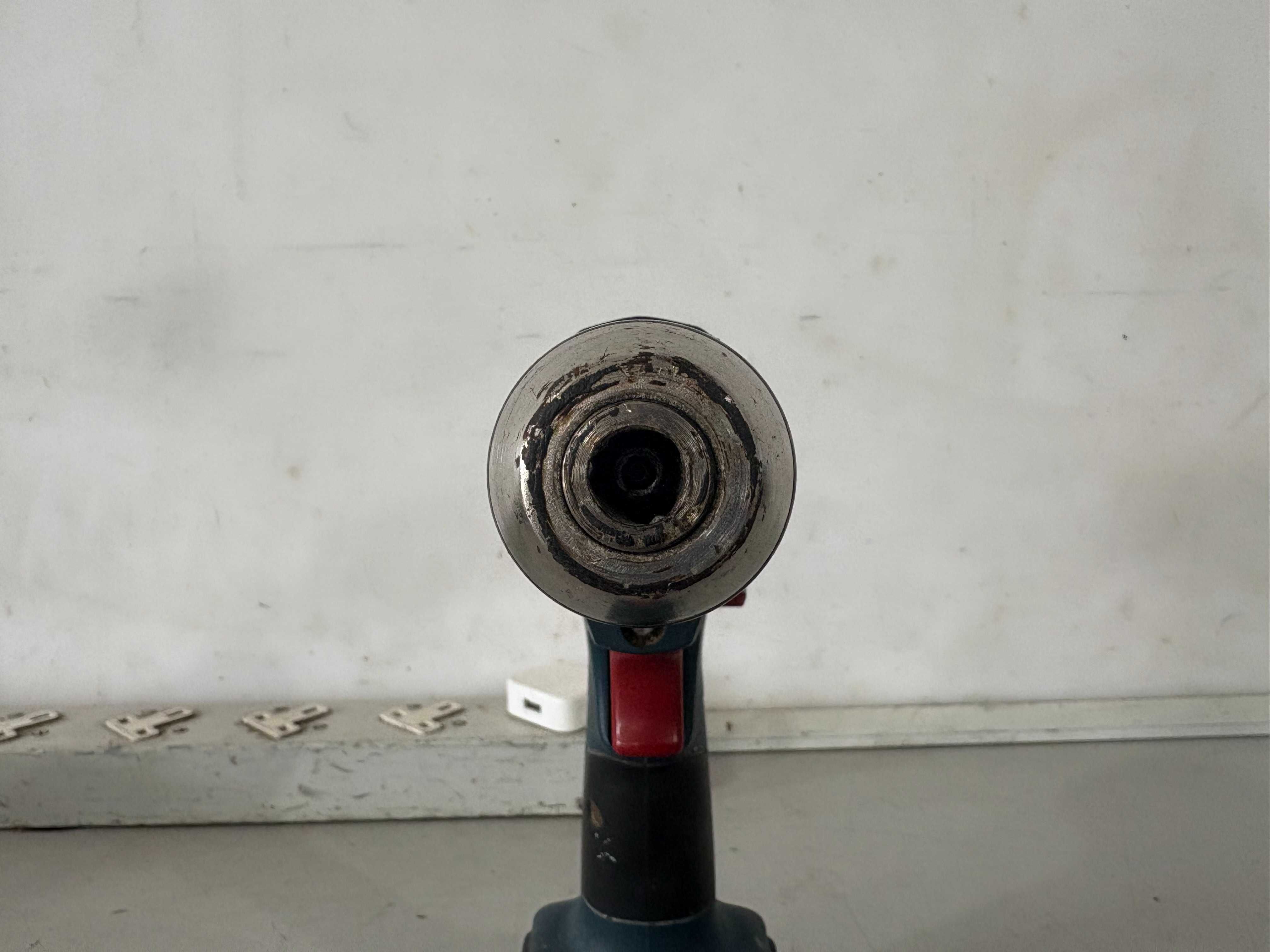 Винтоверт - Bosch 18V Li ion