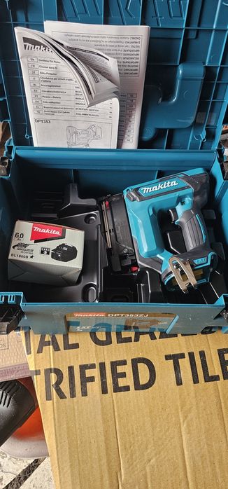 pistol cuie fără cap makita dpt350zj