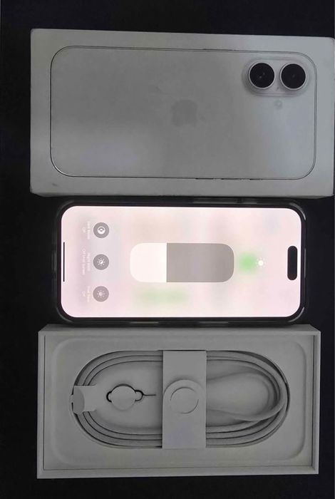 iPhone 16 / Liber Retea / 94% Viata Bateriei / Accept Schimburi