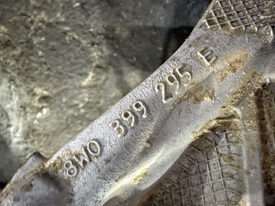 Преден мост за audi a4 b9 i A5 8W предна основа под двигател