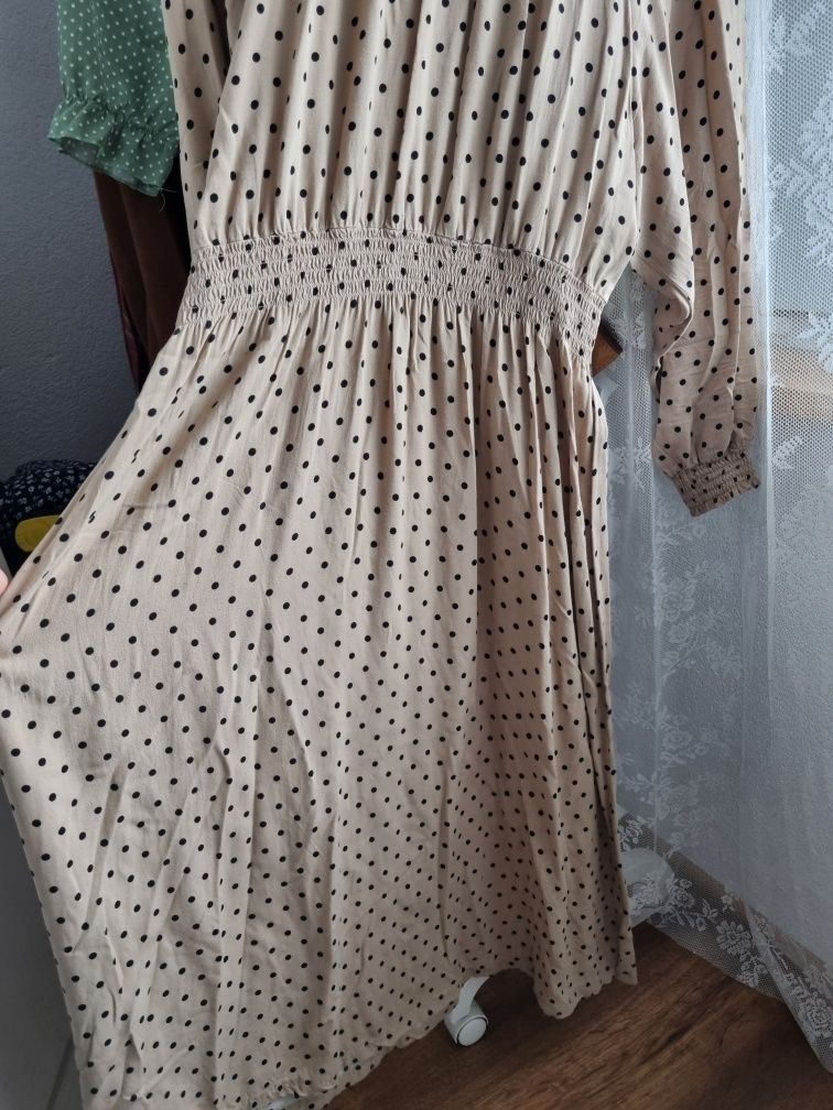Rochie  crem cu buline