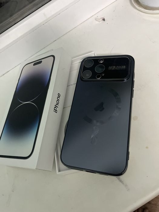 Продам Айфон 14 про макс