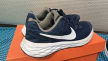 Маратонки NIKE 36