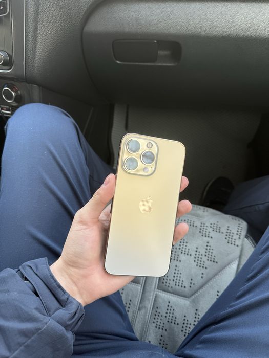 Продам айфон 13 про