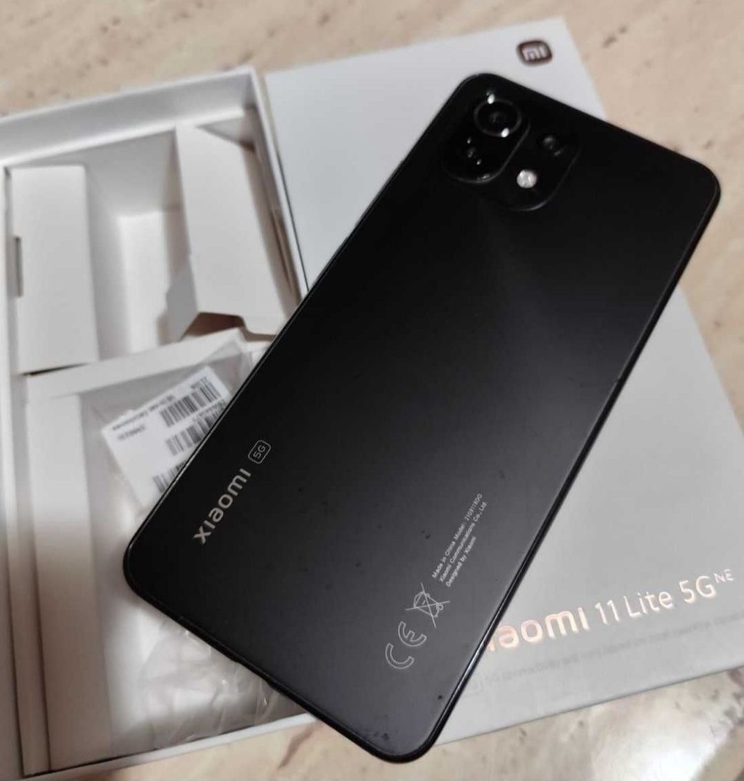 Vând Xiaomi 11 lite 5G NE