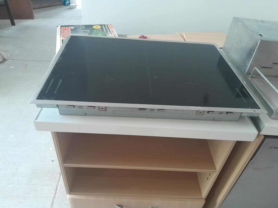 Vând tot ce se află în poze 900 lei ușor neg.