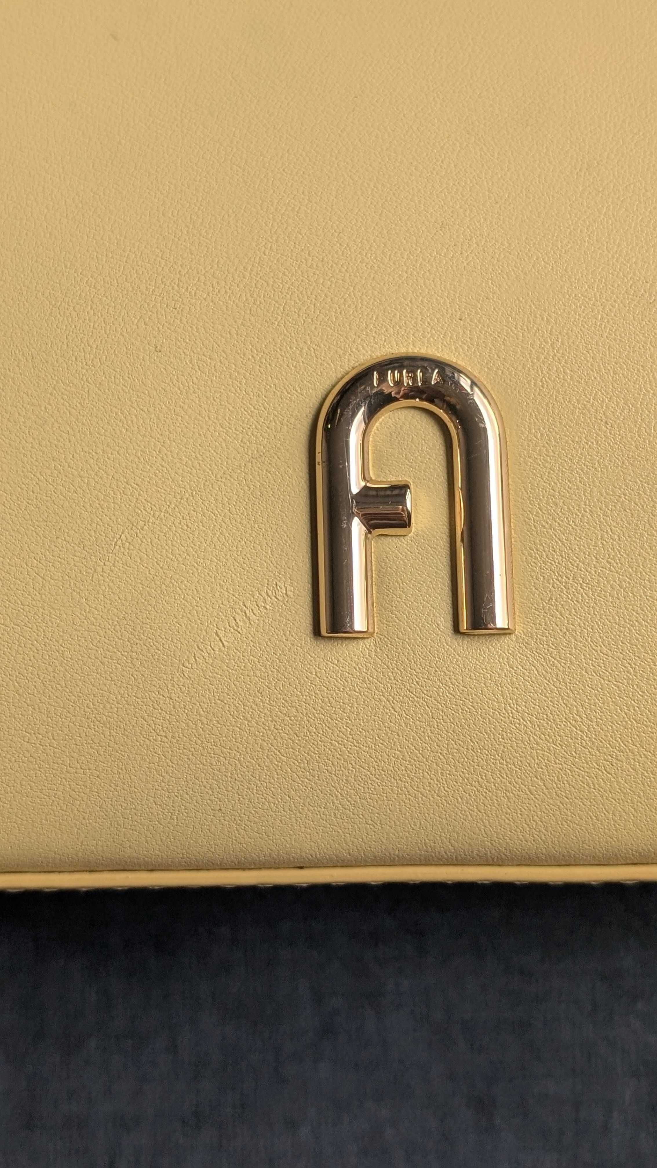 Дамска чанта FURLA