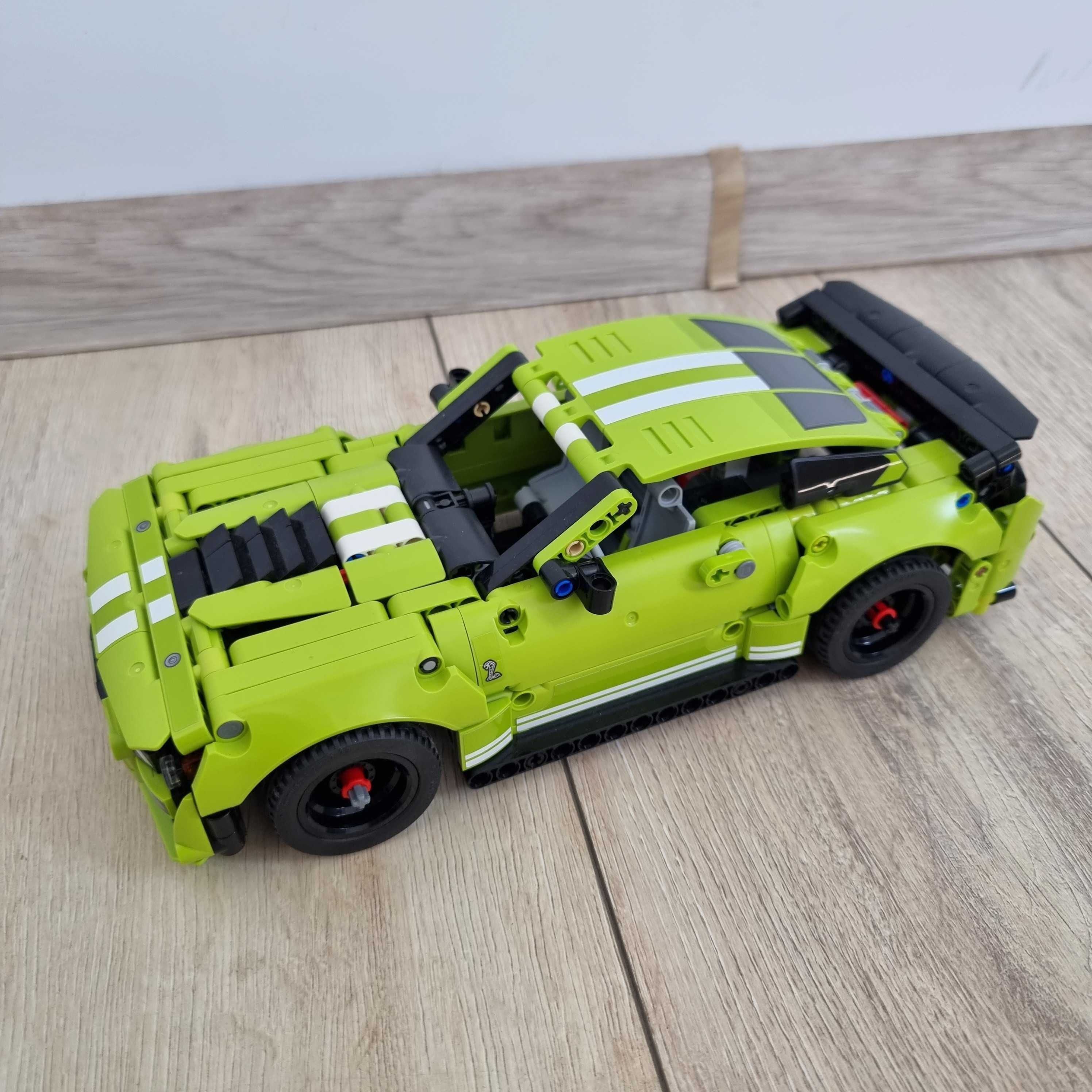 LEGO Technic - Ford Mustang Shelby GT500 42138